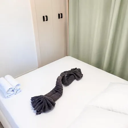 L'escale Du Port - Parking - Air Conditioning アパート
